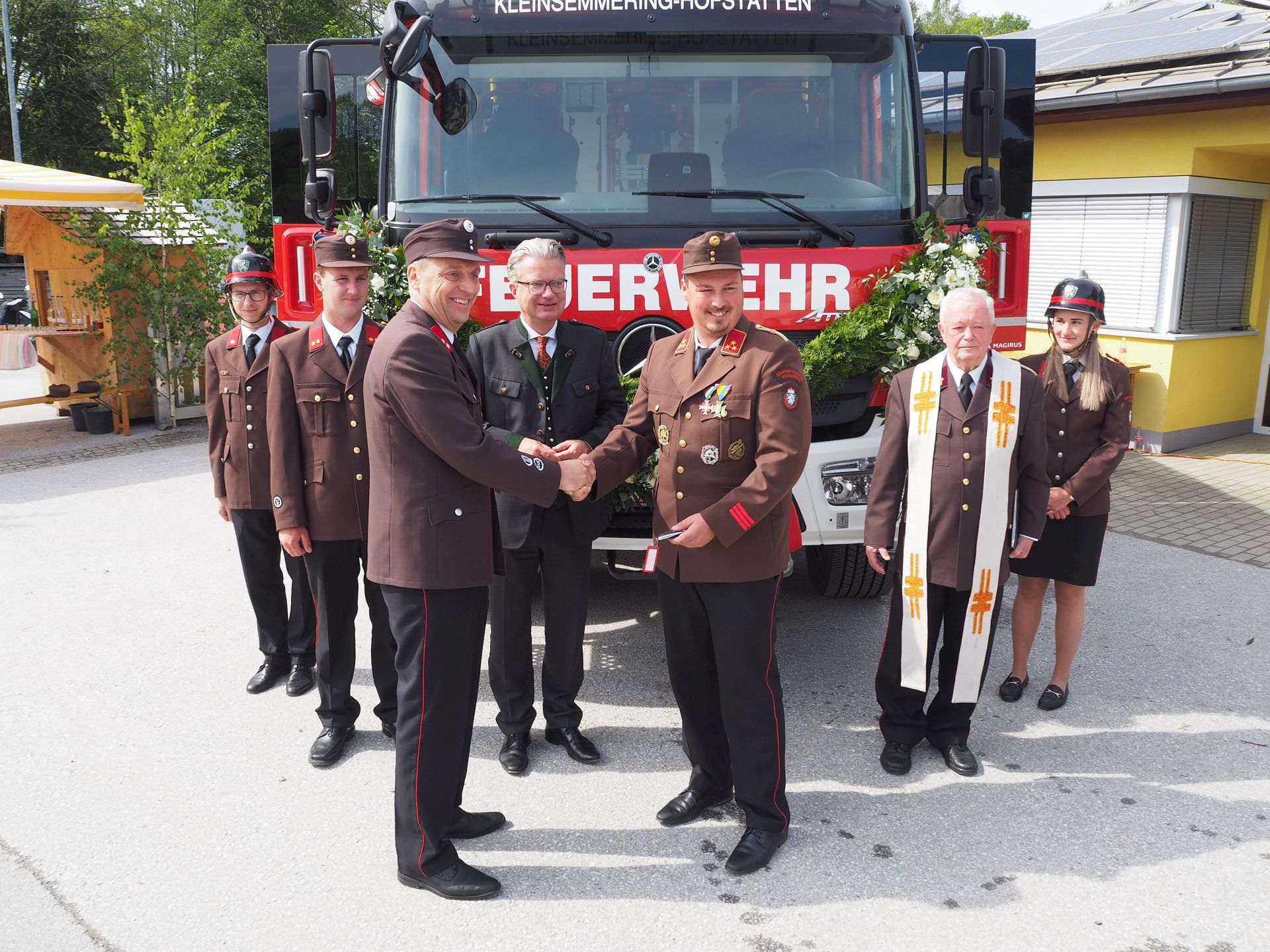 Feuerwehrfest 2024 mit Fahrzeugsegnung HLF 1